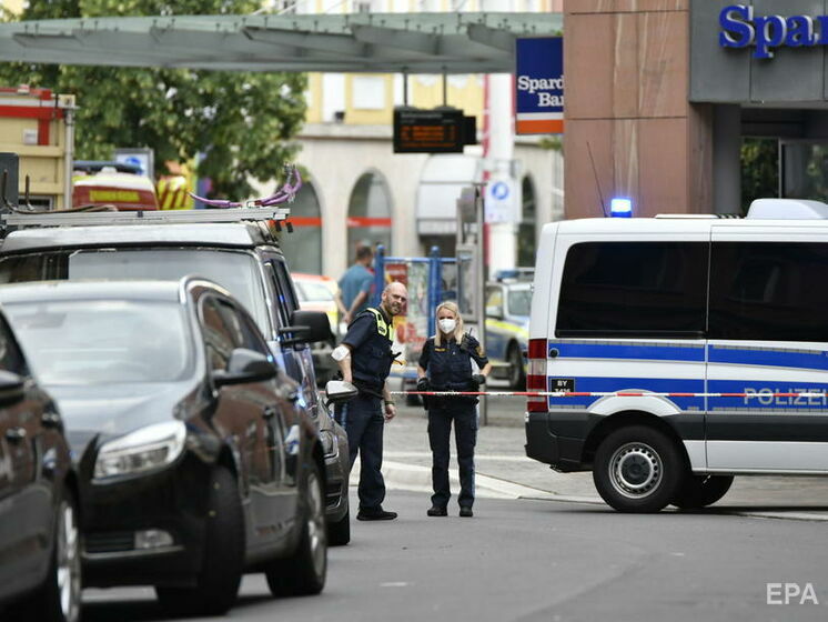 В Германии второй раз за три дня вооруженный ножом человек напал на прохожих, есть раненые