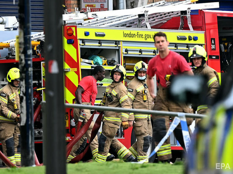 В Лондоне локализовали пожар у станции метро. Мэр города сообщил о двух пострадавших