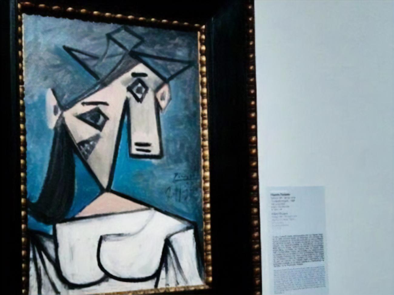 Картину пикассо продали. Pablo Picasso. Украденные картины Пикассо. Картинная галерея Пабло Пикассо. Пикассо картины музей Греции.