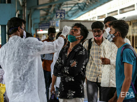 Число жертв коронавируса в Индии превысило 400 тыс. человек
