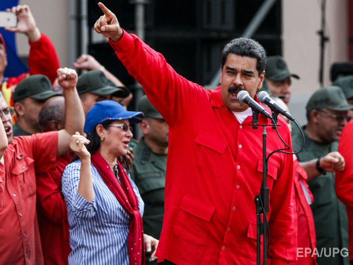 Президент Венесуэлы созовет Совет национальной обороны в связи с "парламентским переворотом" в стране