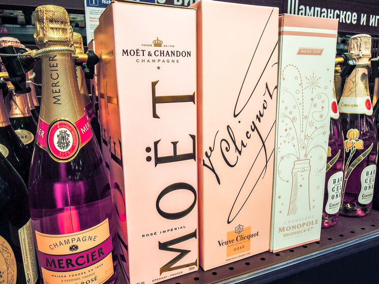 Moet Hennessy погодилася називати в Росії шампанське "ігристим вином"