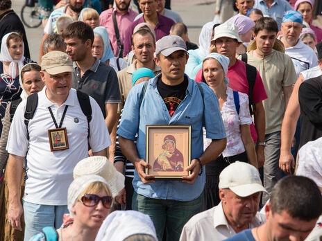 41% украинцев считает протесты сторонников УПЦ МП попыткой дестабилизировать ситуацию в Украине – опрос