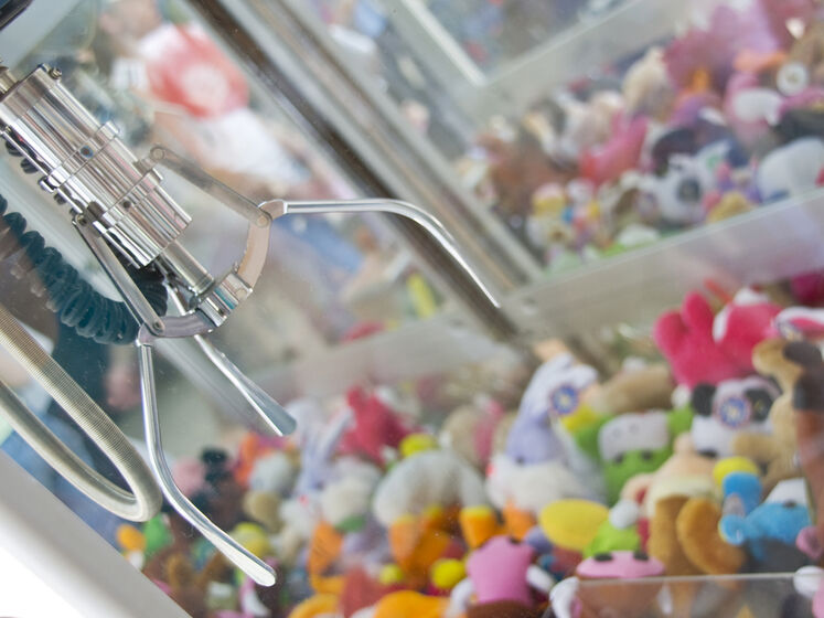 У Тернополі восьмирічну дівчинку вдарив струмом автомат з іграшками, дитина в лікарні