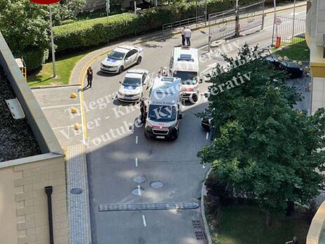 Унаслідок стрілянини в Києві поліцейський дістав поранення руки, ще одна людина – поранення обличчя – поліція