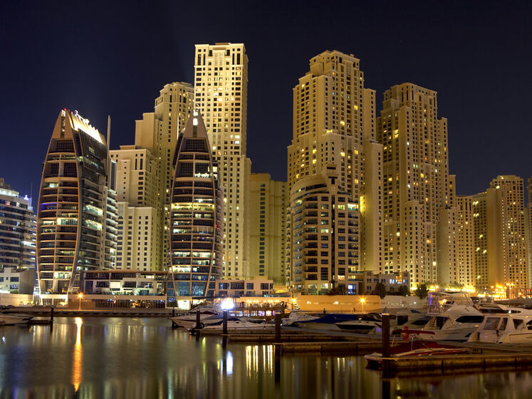 В Дубае прогремел мощный взрыв на территории порта Джабаль-Али