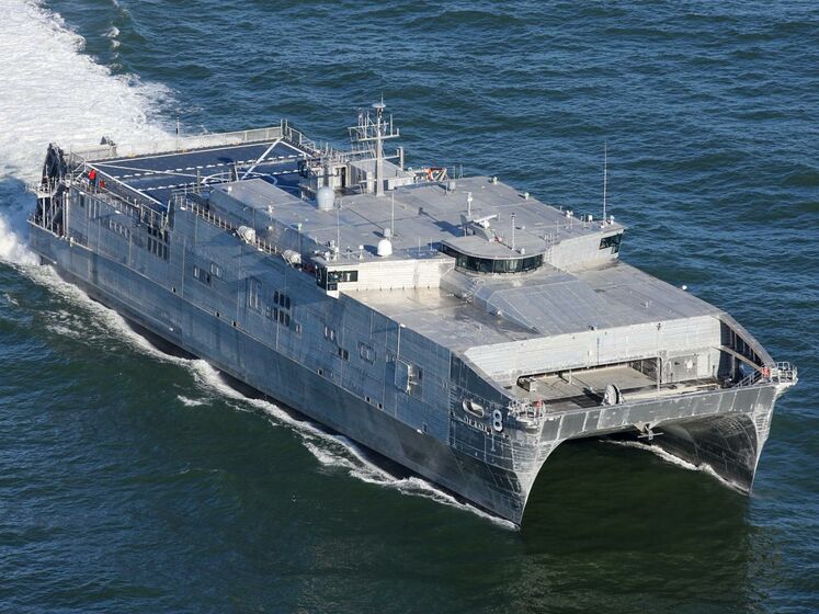 В Черное море идет судно ВМС США, которое может использоваться для десанта