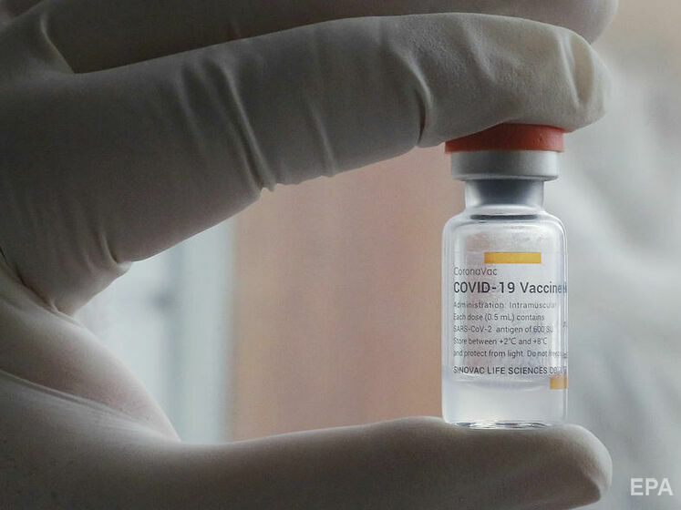 Українці, яким ввели дві дози вакцини CoronaVac, можуть відвідати 10 країн