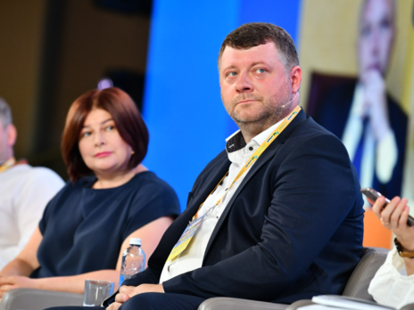 Корниенко объяснил, почему Зеленский внес в Раду не тот эскиз большого герба, который победил на конкурсе