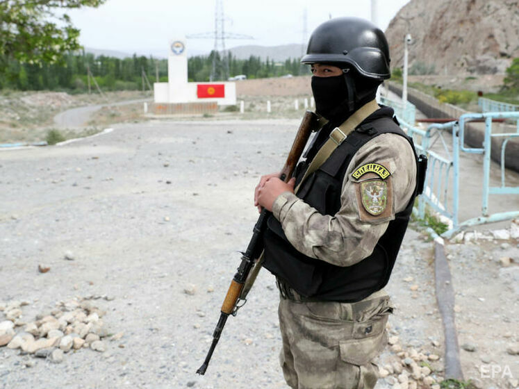 На границе Таджикистана и Кыргызстана произошла перестрелка, сообщается о погибших