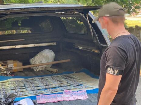 В Киеве продавали места на кладбищах, цена варьировалась от $3 тыс. до $6 тыс. – правоохранители