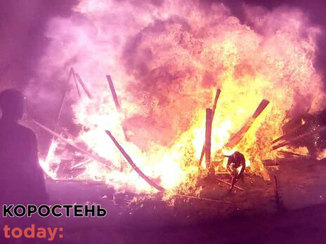 В Коростене во время празднования произошел пожар. СМИ пишут о взрыве канистр с бензином рядом с пиротехникой