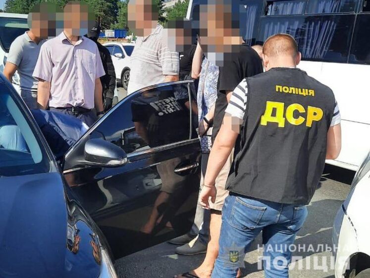 До 120 тыс. грн в день. В Киеве задержали инспекторов налоговой, которые систематически брали взятки – МВД