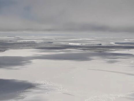 Місія NASA виявила два озера під льодом Антарктиди