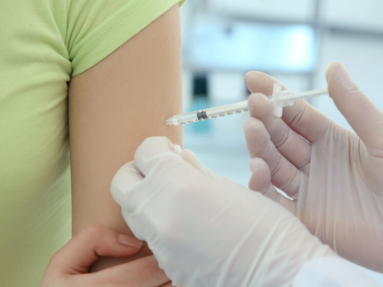 Штам коронавірусу "Дельта" в Україні. Шмигаль закликав нарощувати темпи вакцинації