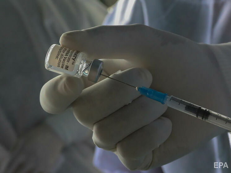 В Израиле разрешили вводить третью дозу вакцины Pfizer