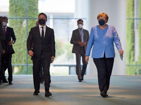 Зеленський заявив про необхідність тиснути на РФ для проведення саміту 