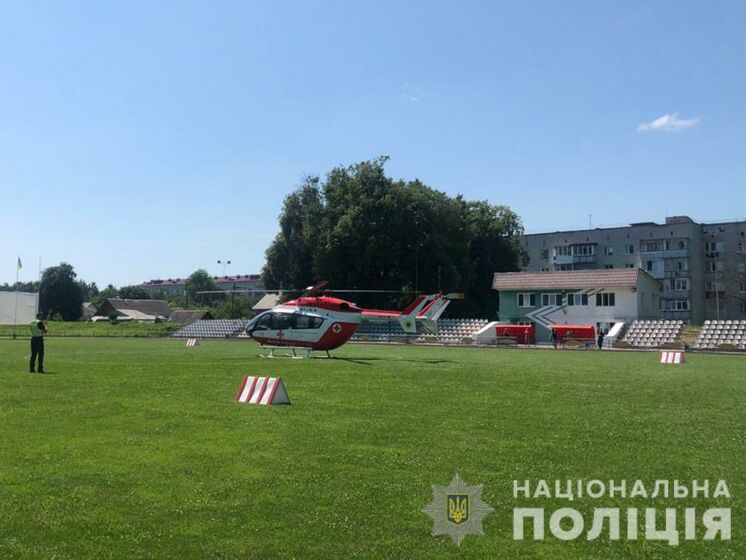 Девятилетнего мальчика с огнестрельным ранением вертолетом доставили из Новограда-Волынского в Киев