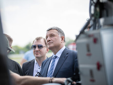 Аваков повідомив, що подав у відставку