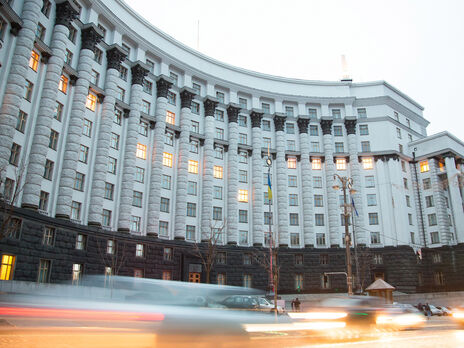 Кроме Авакова, в отставку могут уйти еще два или три министра. СМИ назвали фамилии