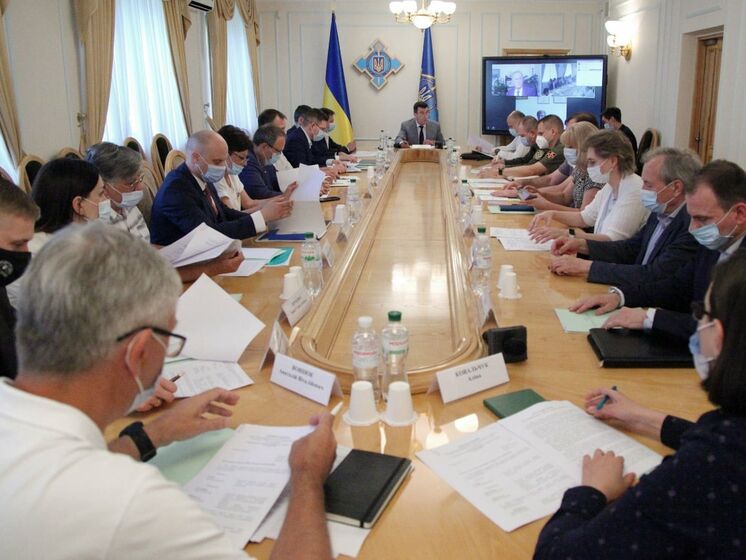 Выездное заседание СНБО перенесли в Киев. Его хотели провести на границе с Россией – СМИ