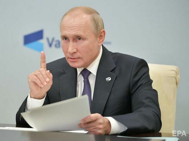 У РФ військовослужбовців зобов'язали вивчати статтю Путіна "про єдність росіян та українців"