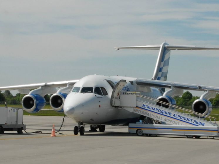 Полиция: Пассажир сообщил о минировании львовского аэропорта