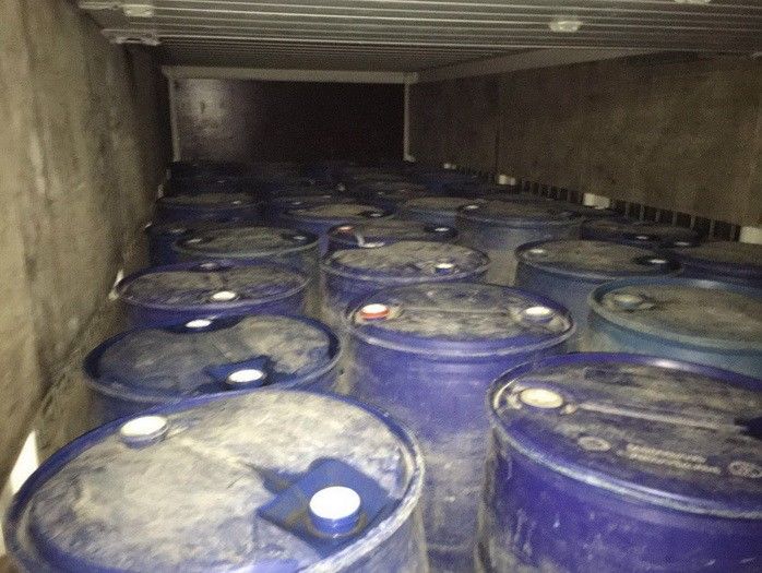СБУ задержала в Луцке 18 тонн контрафактного спирта