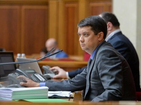 В Раду не поступали обращения по поводу рассмотрения законопроекта о большом гербе Украины – Разумков