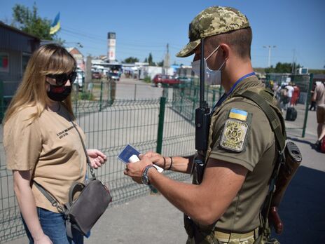 Все КПВВ на линии разграничения открыты, но пропуск осуществляется в двух – МВД Украины