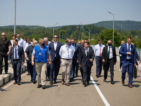 Зеленський під час візиту до Грузії побував на кордоні з окупованою Абхазією