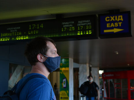 В Україні протягом доби до лікарень із COVID-19 потрапило понад пів тисячі людей