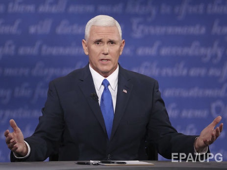 Самолет кандидата в вице-президенты США съехал с полосы при посадке