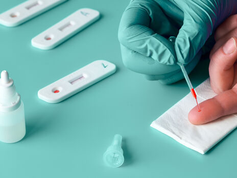 Сдавать тесты на антитела к коронавирусу не имеет смысла – эксперты