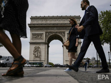 Число случаев COVID-19 во Франции превысило 6 млн