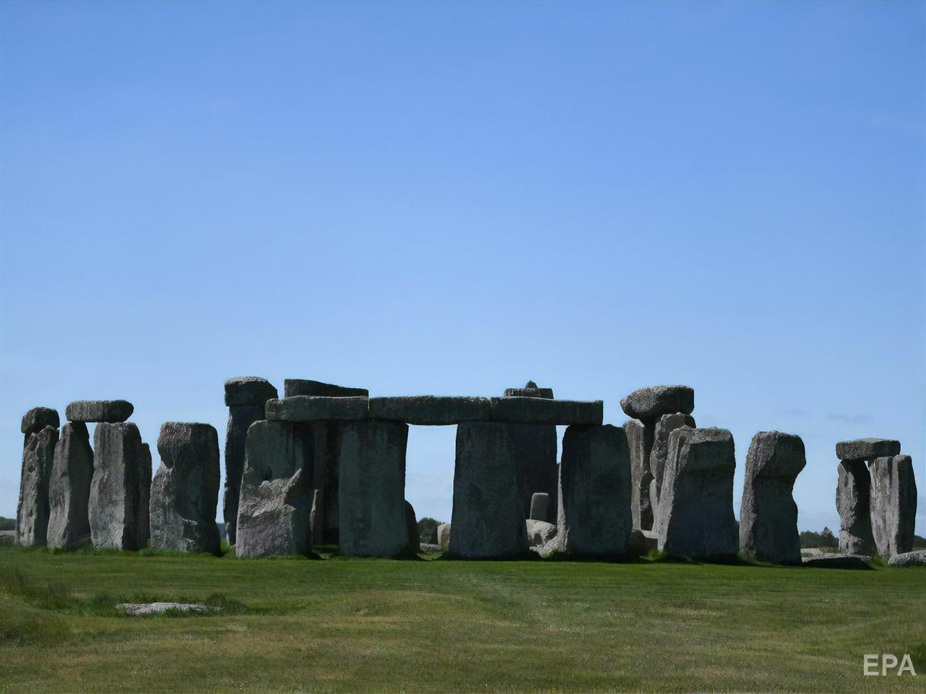 UNESCO may revoke World Heritage status from Stonehenge / GORDON