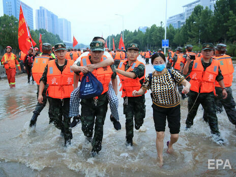 Кількість загиблих унаслідок повеней у китайській провінції Хенань зросла до 63