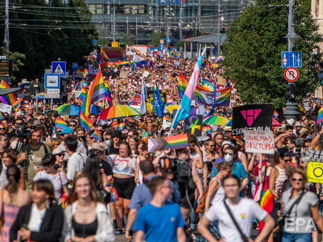 У Будапешті відбувся багатотисячний марш на підтримку ЛГБТ. Фото, відео