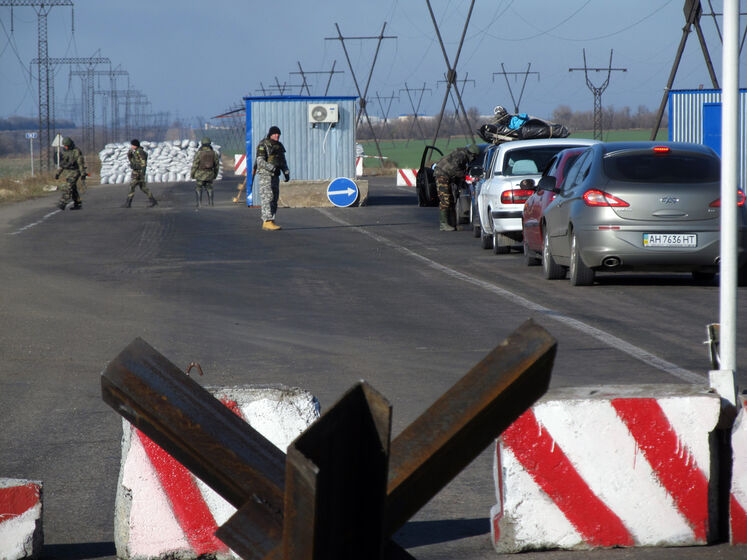 Кабмин заявил о планах улучшить условия пересечения линии разграничения на Донбассе и в Крыму