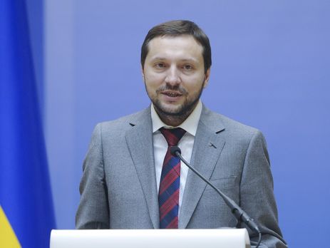 Стець задекларировал три квартиры, три авто и земельные участки