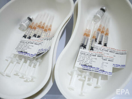 Україна готова до закупівлі вакцини від Pfizer для щеплень третьою дозою – МОЗ