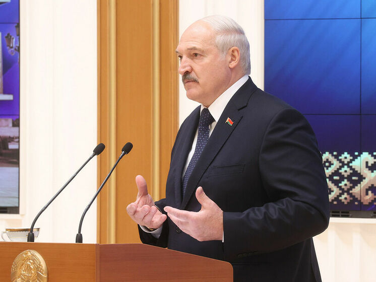 Лукашенко заявил, что цель санкций Запада – оставить белорусов без пенсий и зарплат