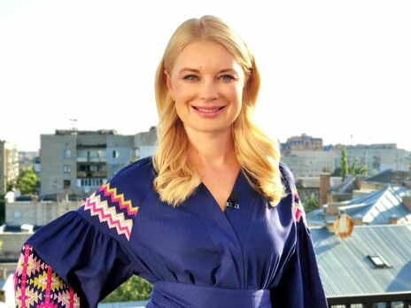 Таран у бікіні заворожила підписників стрункою фігурою