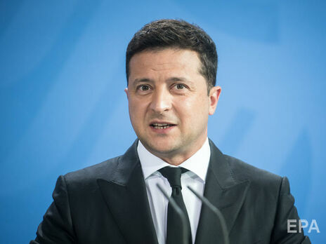 Зеленского заметили в киевском супермаркете. Очевидцы говорят: покупал вино