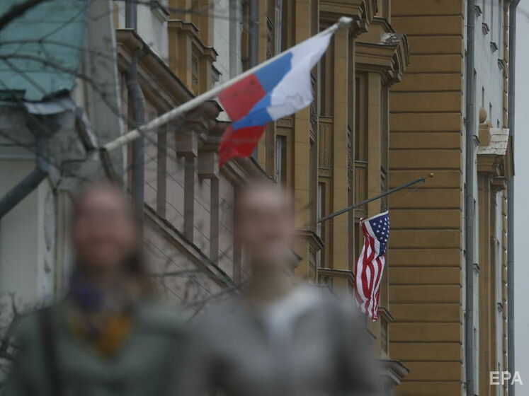 В РФ заявили о выдворении 24 российских дипломатов из США. В Госдепе отреагировали