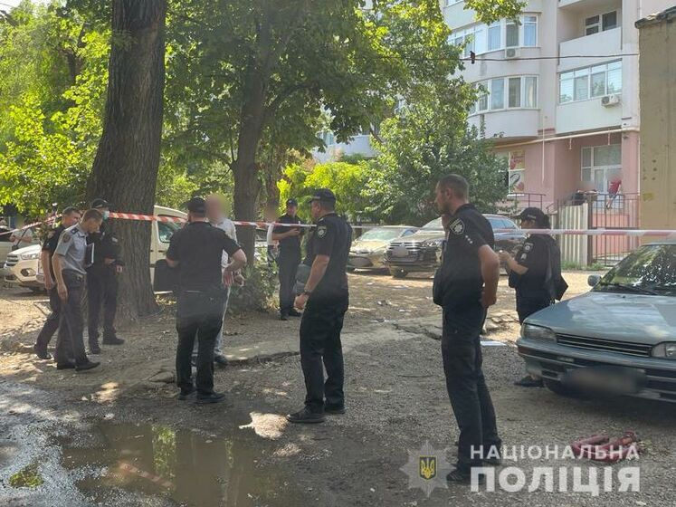 В Одессе на улице застрелили мужчину, полиция начала операцию "Сирена"