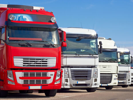 Зеленский подписал закон, повышающий штрафы за перегруз на дорогах