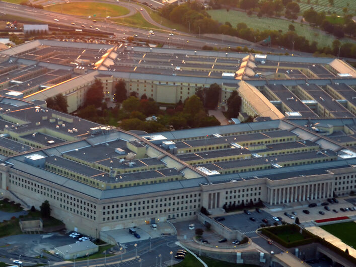 Біля будівлі американського Пентагону сталася стрілянина. ЗМІ пишуть про кількох поранених