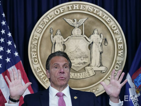 Губернатора Нью-Йорка звинуватили в сексуальних домаганнях