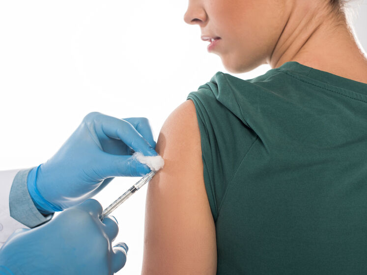 В Україні за рік можуть провести повторну вакцинацію проти коронавірусу – МОЗ